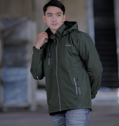 Jaket Windbreaker Anti Air